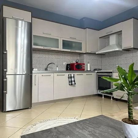 Apartment Deluxe Apartment With Private Jacuzzi Sarande Stay